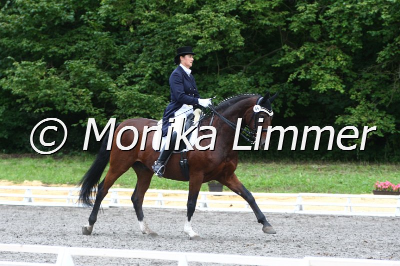 009M3708_Duke of Derby_S_St. Georg.JPG